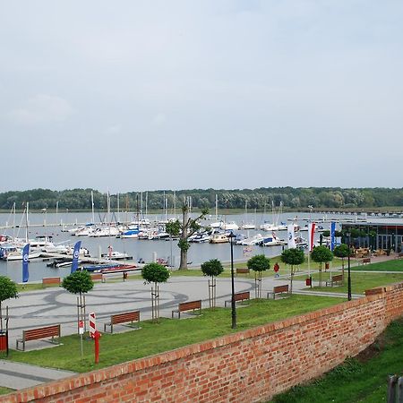Hotel Mieszko II Kamien Pomorski Exterior foto
